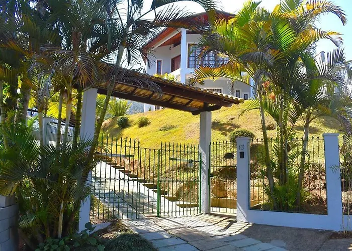 Casa Espetacular No Centro Da Serra